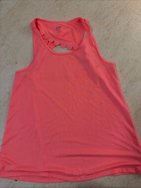 crown & ivy Coral Pink Scalloped Racerback Tank